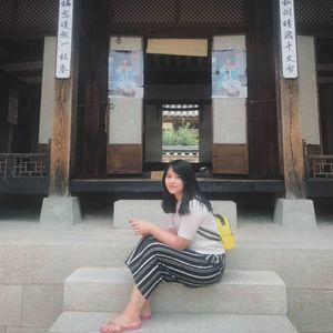 Meet your Posher, Crystal